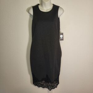 NWT Vince Camuto Anniversary Dress Sleeveless Lace Hem size 4